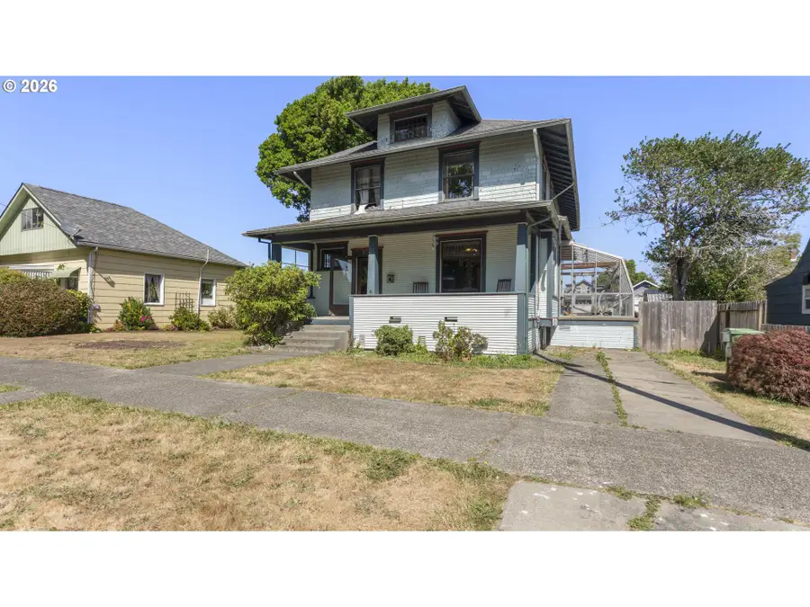 976 S 5th St, Coos Bay, OR 97420 - #2