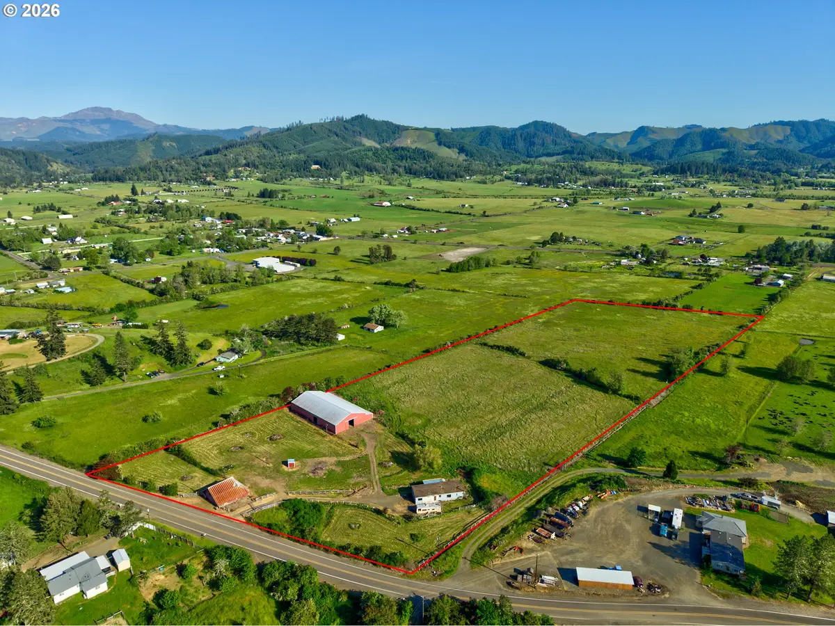 2529 Northside Rd, Sutherlin, OR 97479 - #1