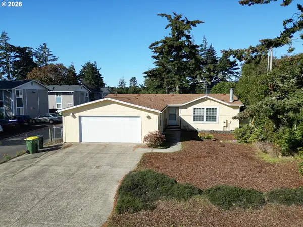 855 Maple St, Florence, OR 97439