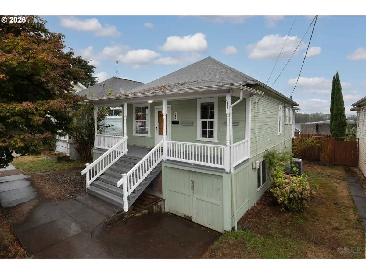 184 S 2nd St, Saint Helens, OR 97051 - #1