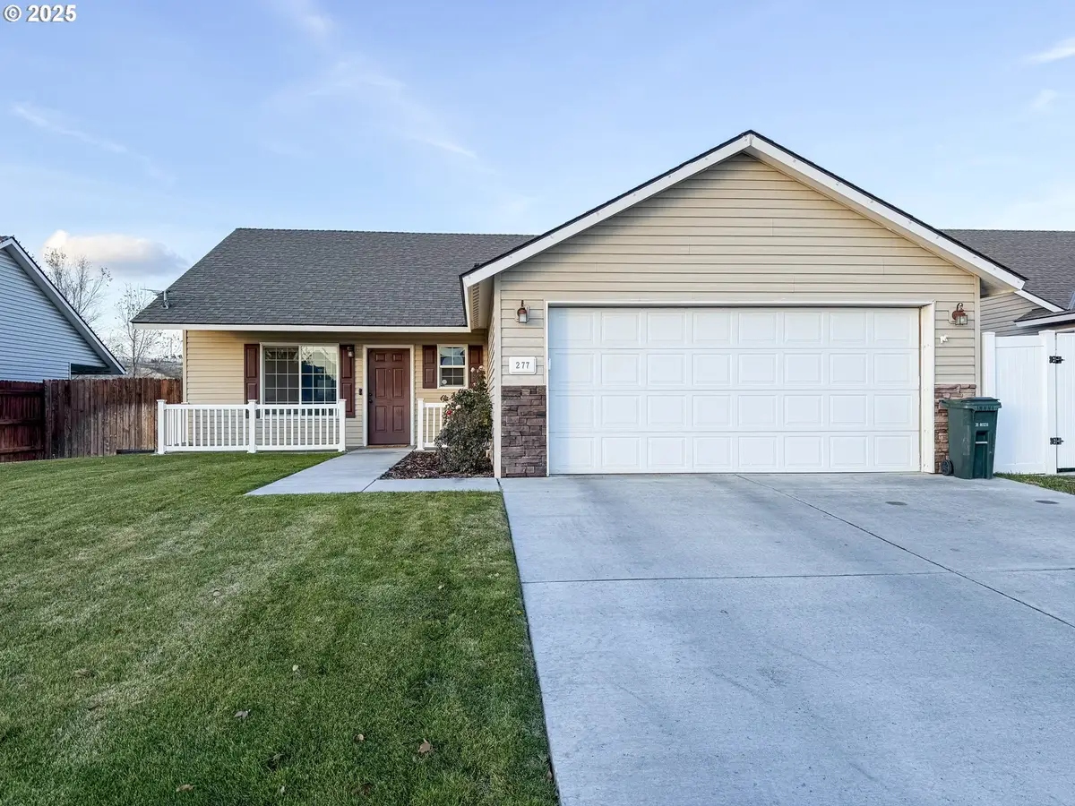 277 Grouse Ct, Hermiston, OR 97838 - Image #1