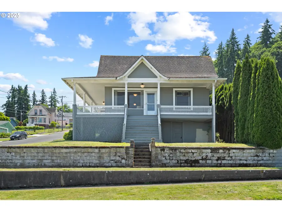 406 W C St, Rainier, OR 97048 - #2