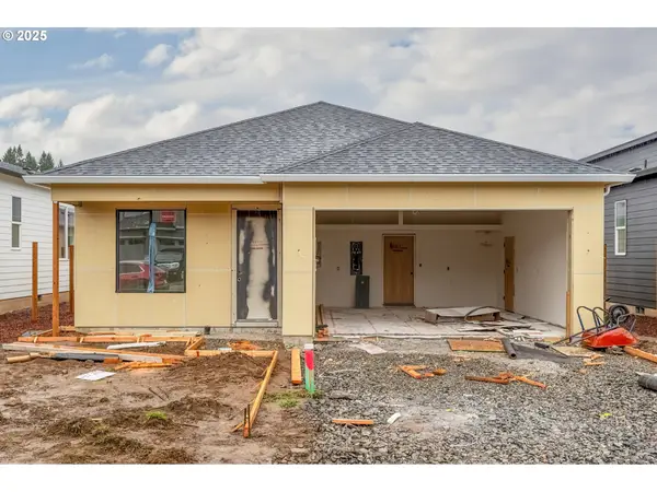 734 SE 35th St, BattleGround, WA 98604