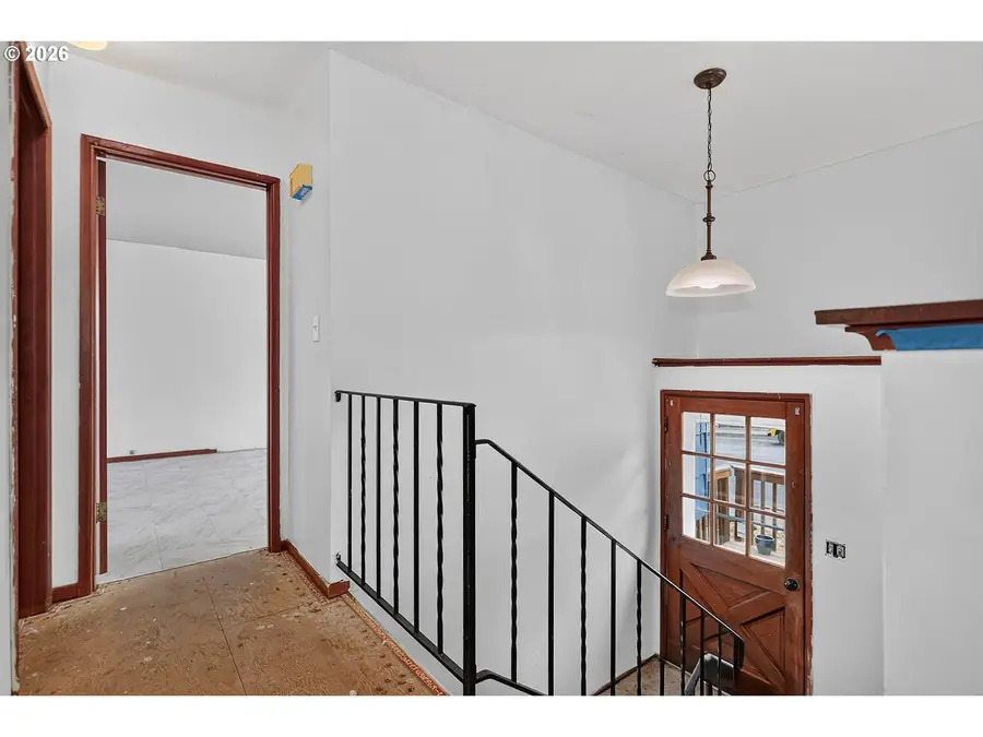 1919 Garrison St, The Dalles, OR 97058 - #3