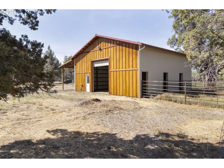 17500 Forked Horn Dr, Sisters, OR 97759 - #3