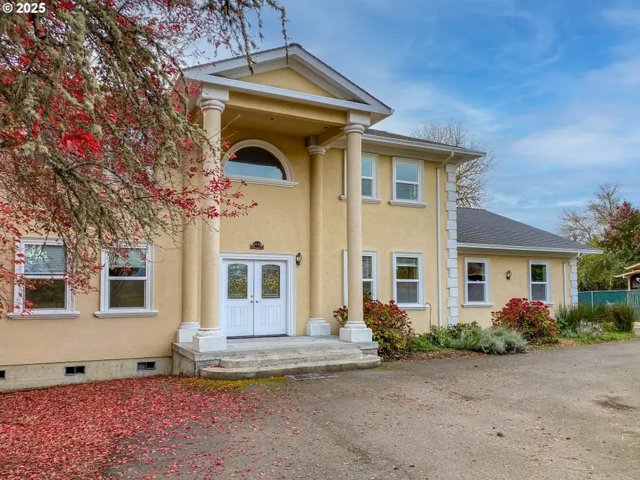 3133 NE Douglas Ave, Roseburg, OR 97470 - Image #2