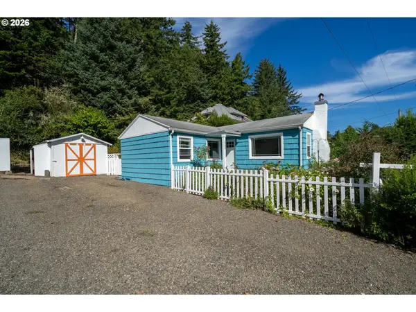 1540 Vista View Dr W, Netarts, OR 97143