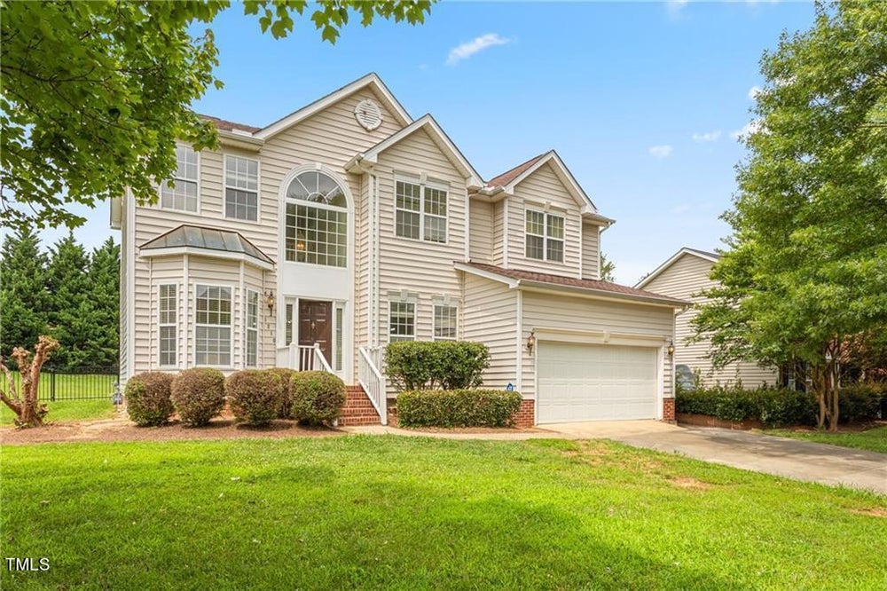 1210 Jamestowne Drive, Elon, NC 27244 BHGRE