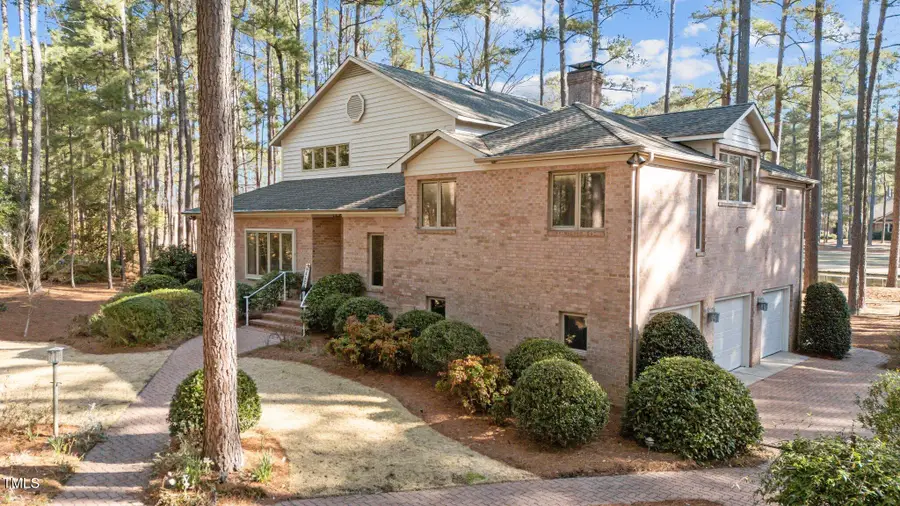 17 Mcmichael Drive, Pinehurst, NC 28374 - Image #2