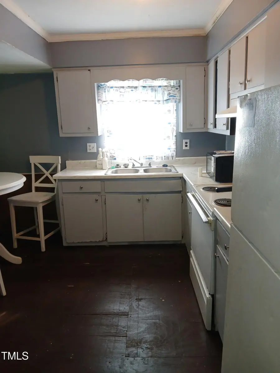 511 Cameron Street, Burlington, NC 27215 - #3