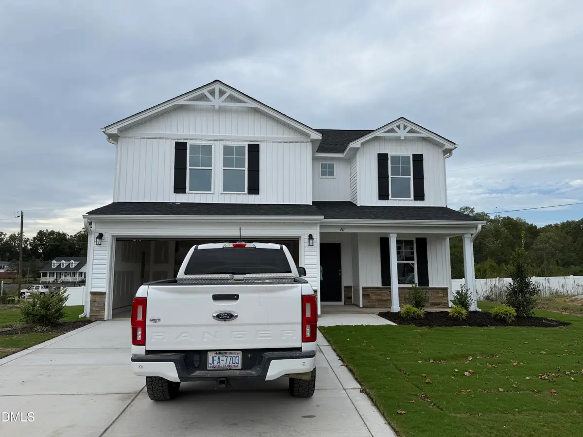 40 E Emily Gardens Drive, Selma, NC 27576 - Image #1