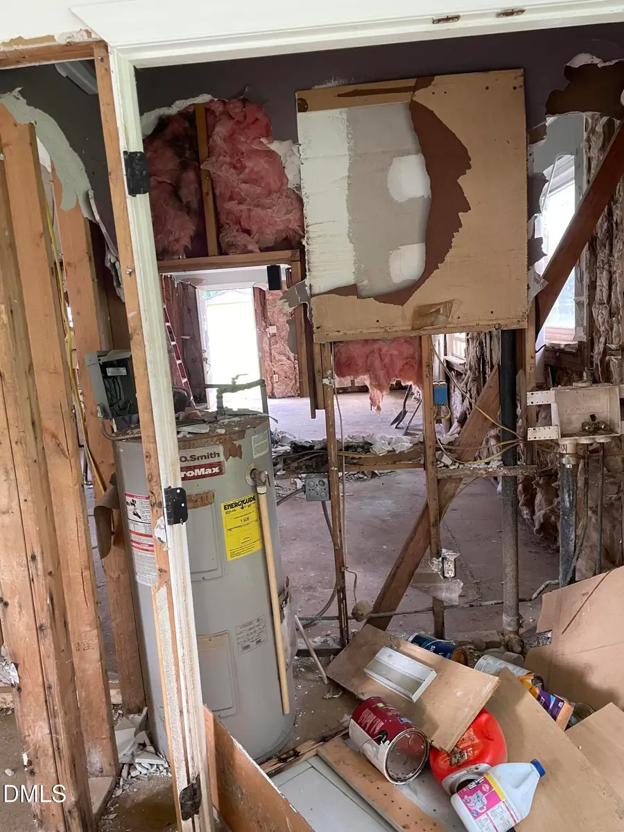 1130, 1124 Riverside Drive, Charlotte, NC 28214 - Image #2