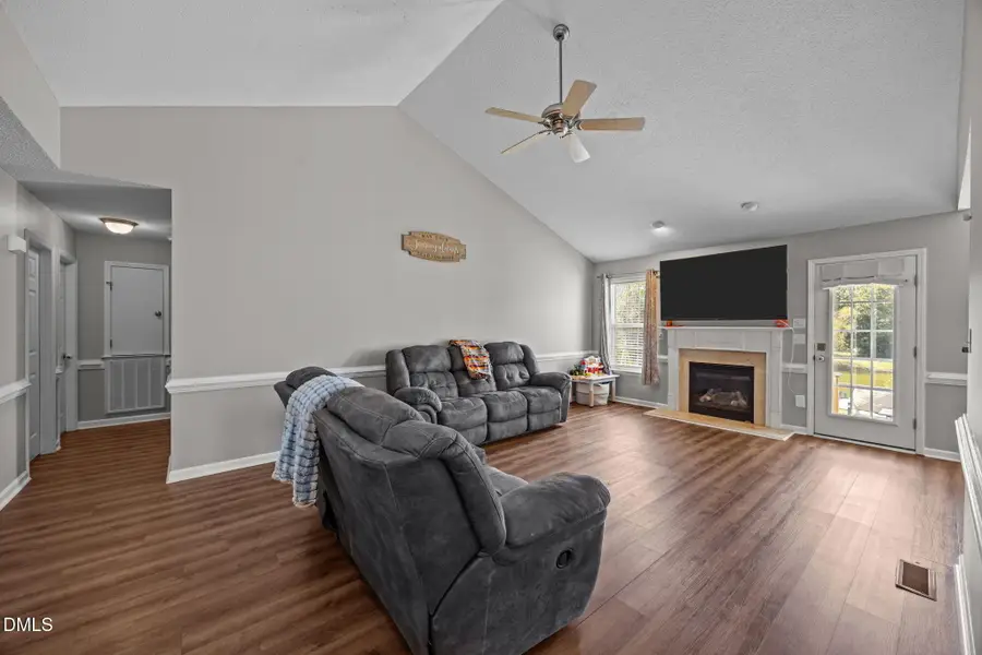 102 Remington Drive, Coats, NC 27521 - Image #3