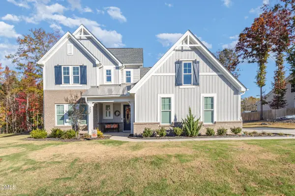 300 W Amber Oak Drive, Selma, NC 27576