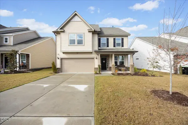 835 Golden Plum Lane, Zebulon, NC 27597