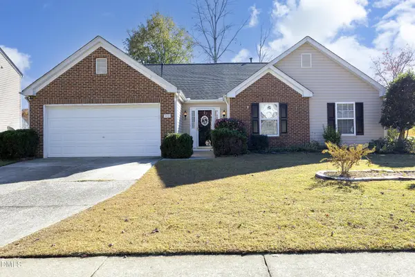 500 Dogwood Creek Place, Fuquay Varina, NC 27526