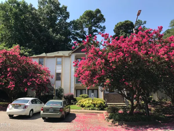 1521 Creekwood Court #203, Raleigh, NC 27603