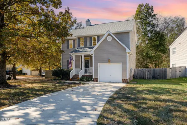 101 Holly Thorn Trace, Holly Springs, NC 27540