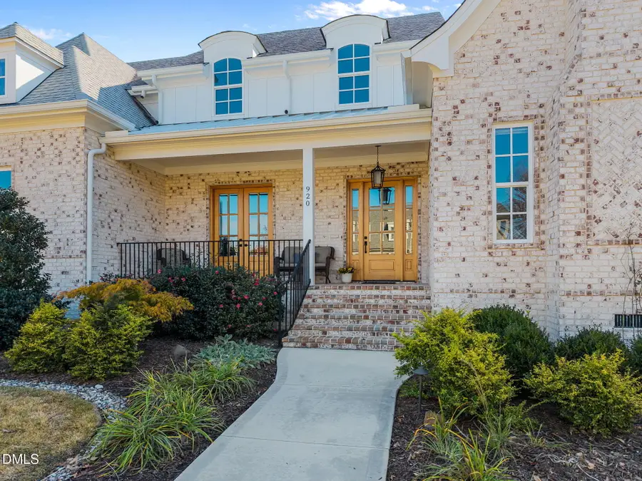 920 Regent Oak Drive, Cary, NC 27519 - Image #3