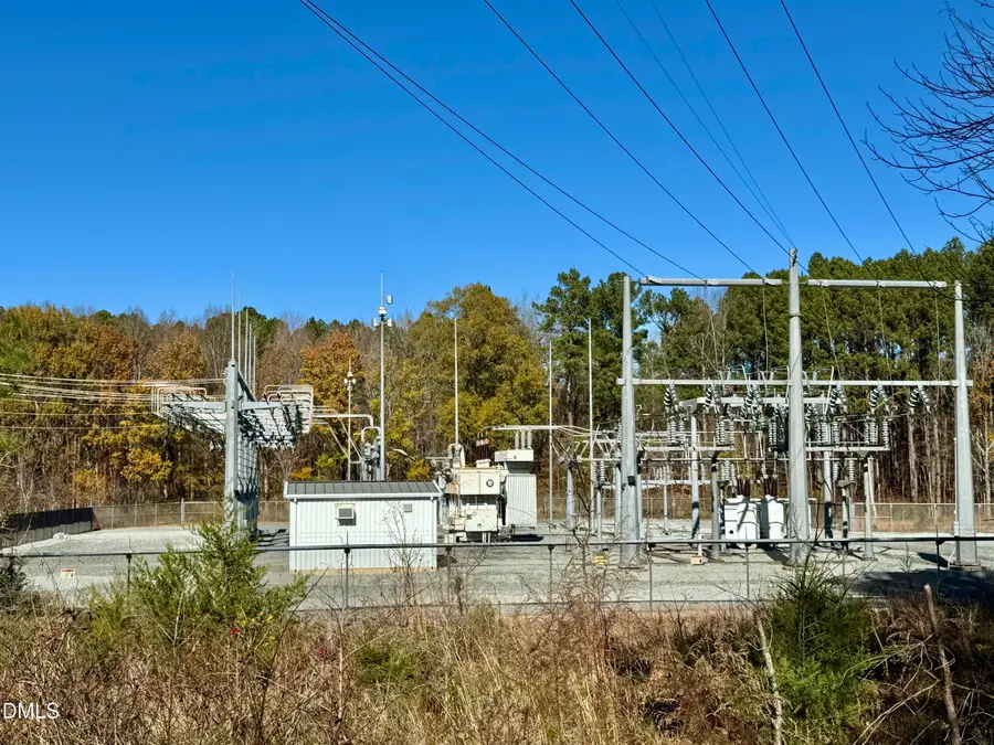 2207 Hamlin Road, Durham, NC 27704 - Image #2