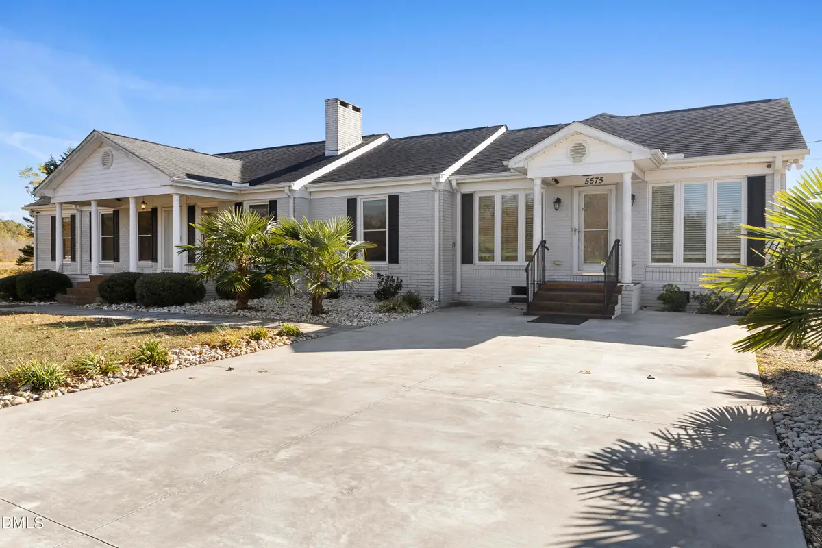 5575 Straw Pond School Road, Dunn, NC 28334 - Image #1