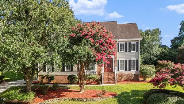 907 Haddon Hall Drive, Apex, NC 27502