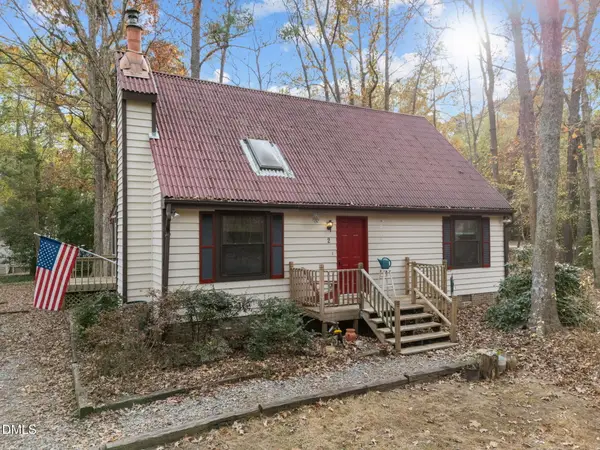 2 Drakesway Court, Durham, NC 27713