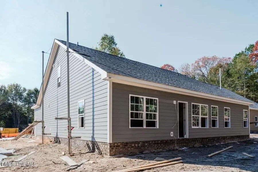 225 Telluride Court, Aberdeen, NC 28315 - Image #3