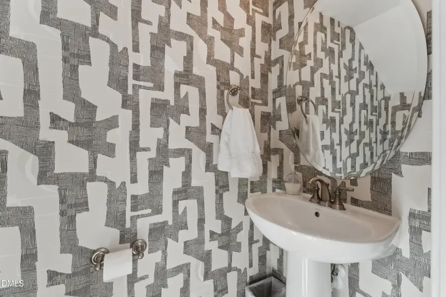 620 Hedrick Ridge Road #112, Cary, NC 27519 - Image #3