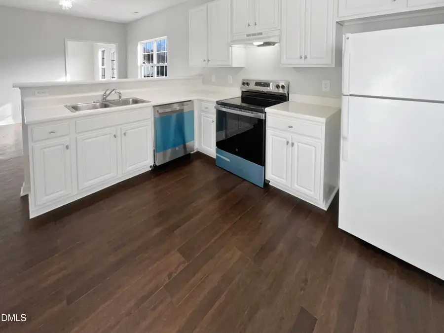 6836 Lakinsville Lane, Raleigh, NC 27610 - Image #2