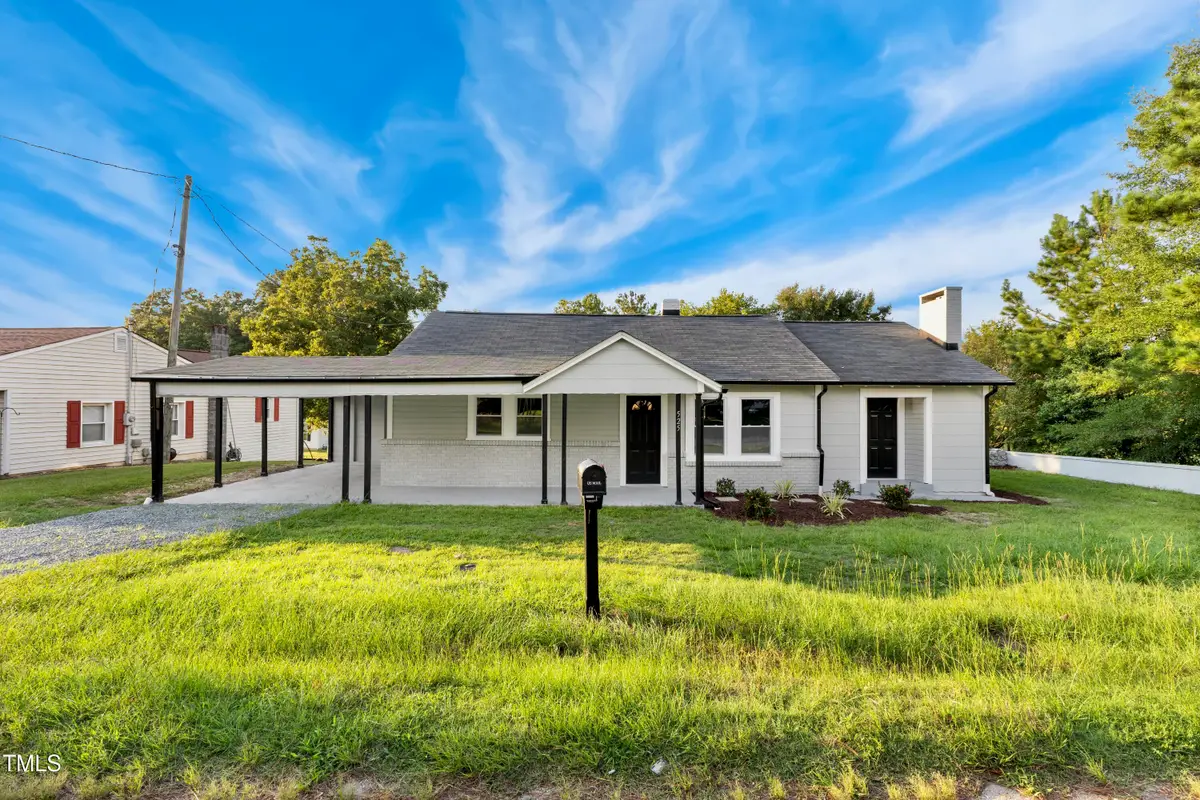 525 E Stewart Street, Coats, NC 27521 - Image #1