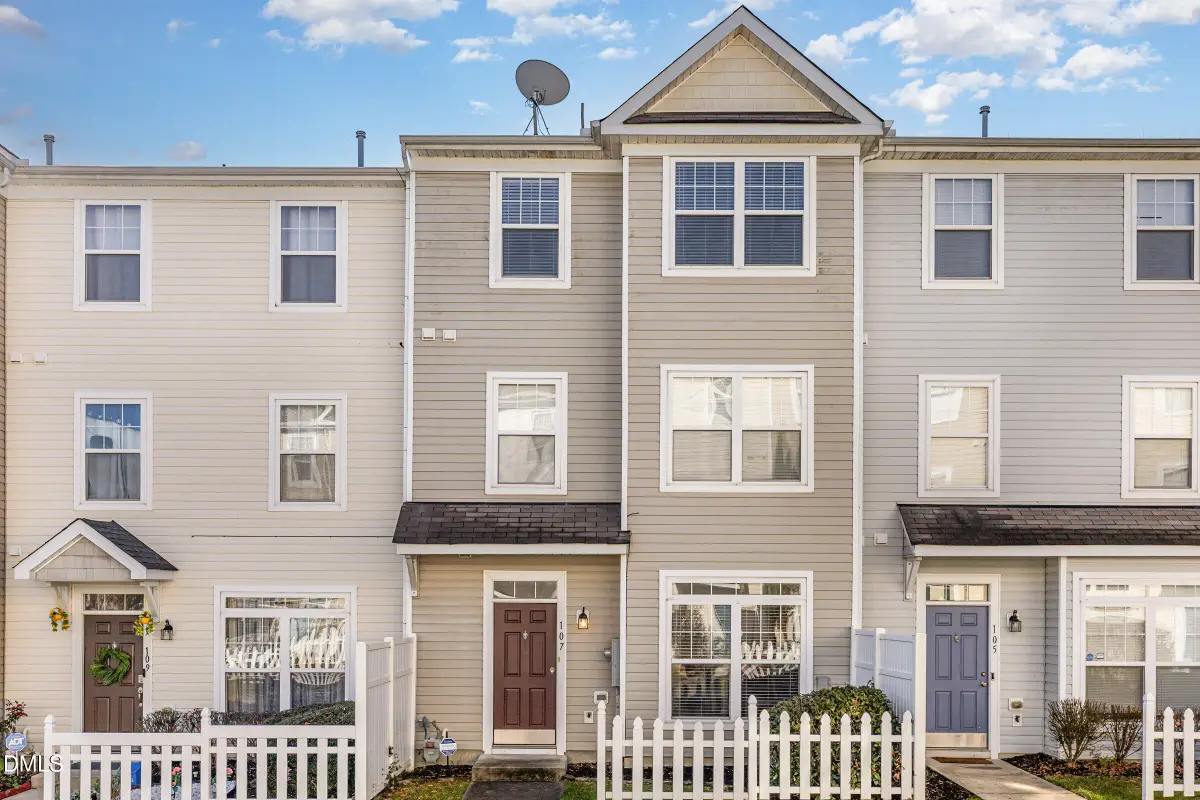 8620 Neuse Club Lane, Raleigh, NC 27616 - Image #1