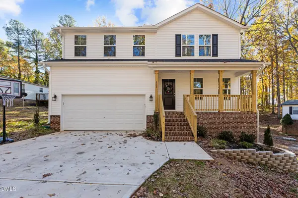 824 Estes Lane, Holly Springs, NC 27540