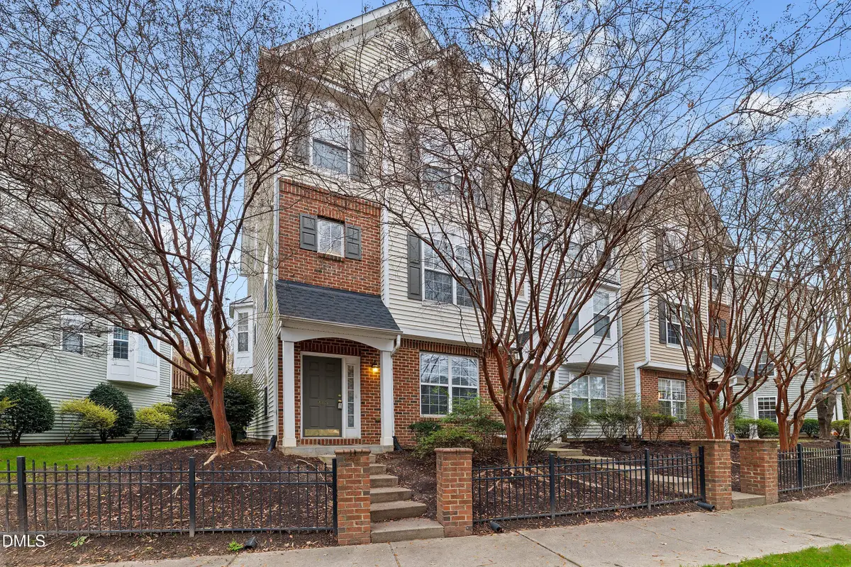 215 N Dixon Avenue, Cary, NC 27513 - Image #1