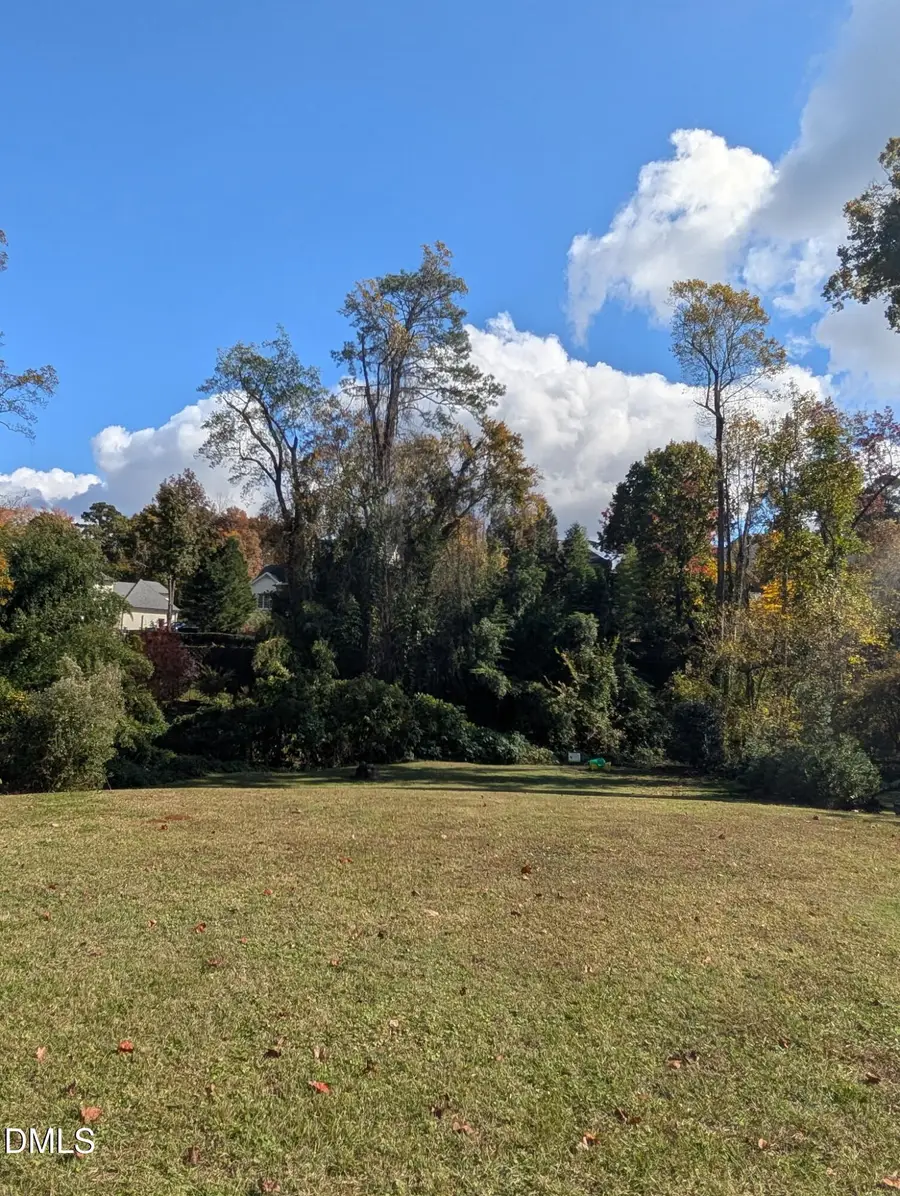 2712 Manning Place, Raleigh, NC 27608 - Image #2