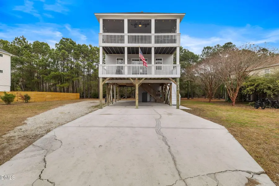 813 Driftwood Drive, Hampstead, NC 28443 - Image #3