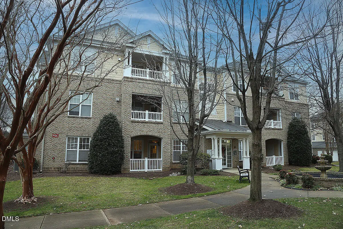 3161 Hemlock Forest Circle #101, Raleigh, NC 27612 - Image #1