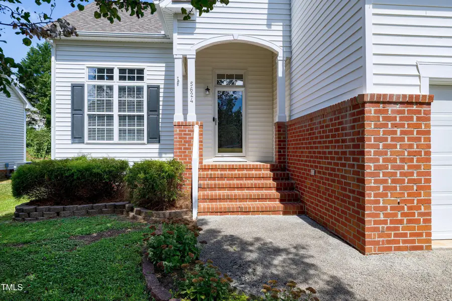 5624 Yates Garden Lane, Raleigh, NC 27606 - Image #3