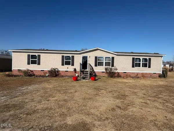 21 Greenview Court, Dunn, NC 28334