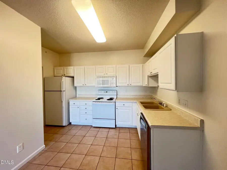 2501 Huntscroft Lane #303, Raleigh, NC 27617 - Image #2