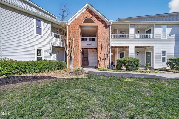 1911 Falls Landing Drive #203, Raleigh, NC 27614