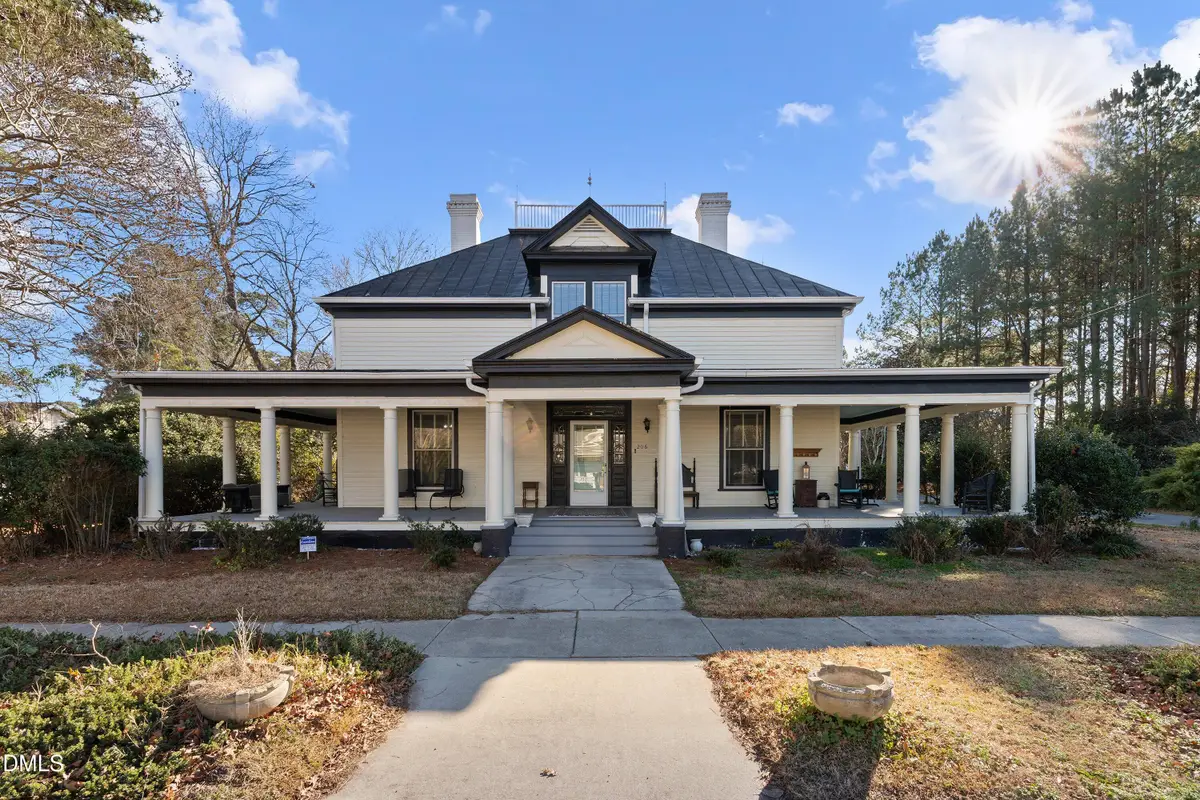 206 S Sycamore Street, Fremont, NC 27830 - Image #1
