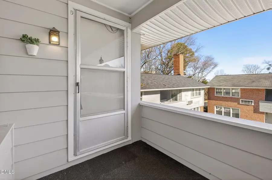 827 Daniels #D, Raleigh, NC 27605 - Image #3