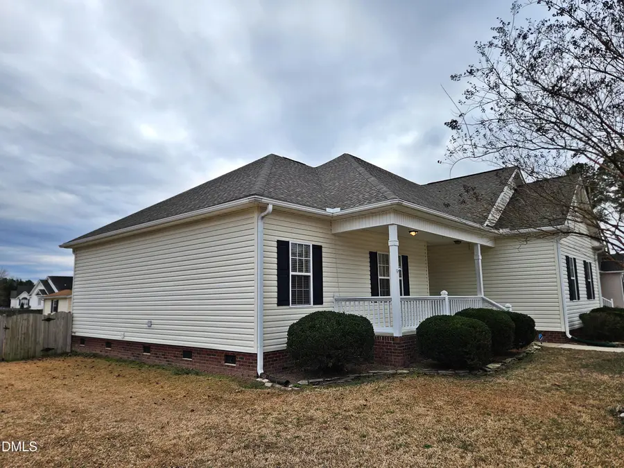 7 Edgewater Drive, Smithfield, NC 27577 - Image #2