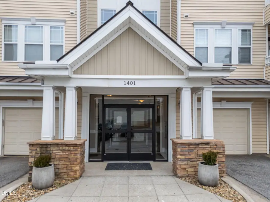 1401 Coopershill #308, Raleigh, NC 27604 - Image #3