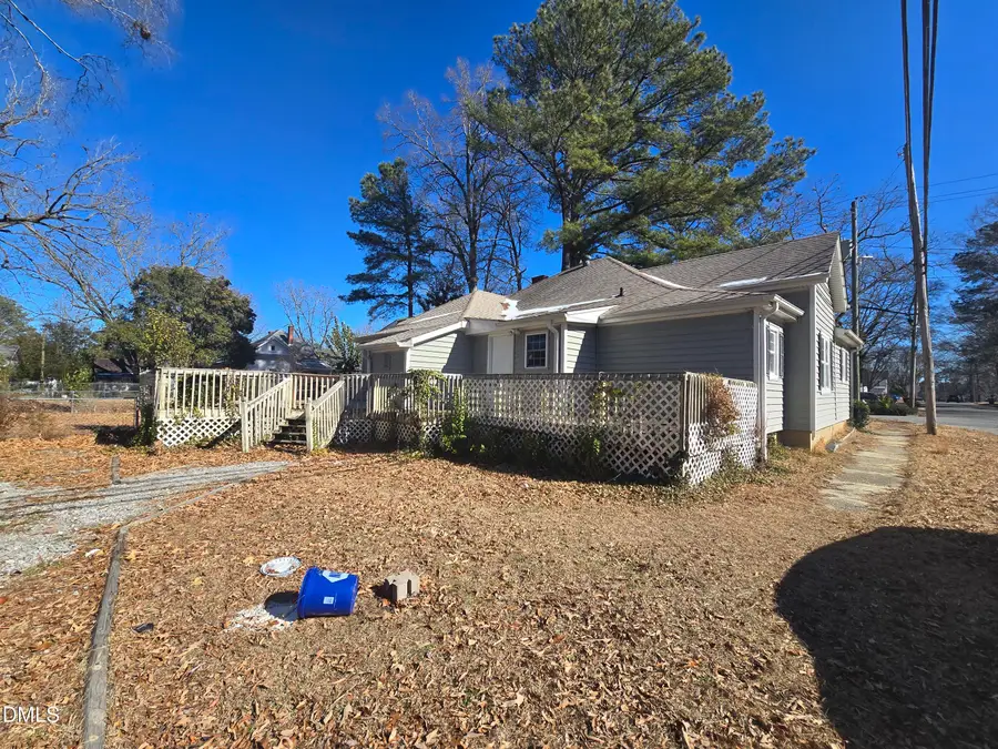 301 N Brevard Street, Selma, NC 27576 - Image #2