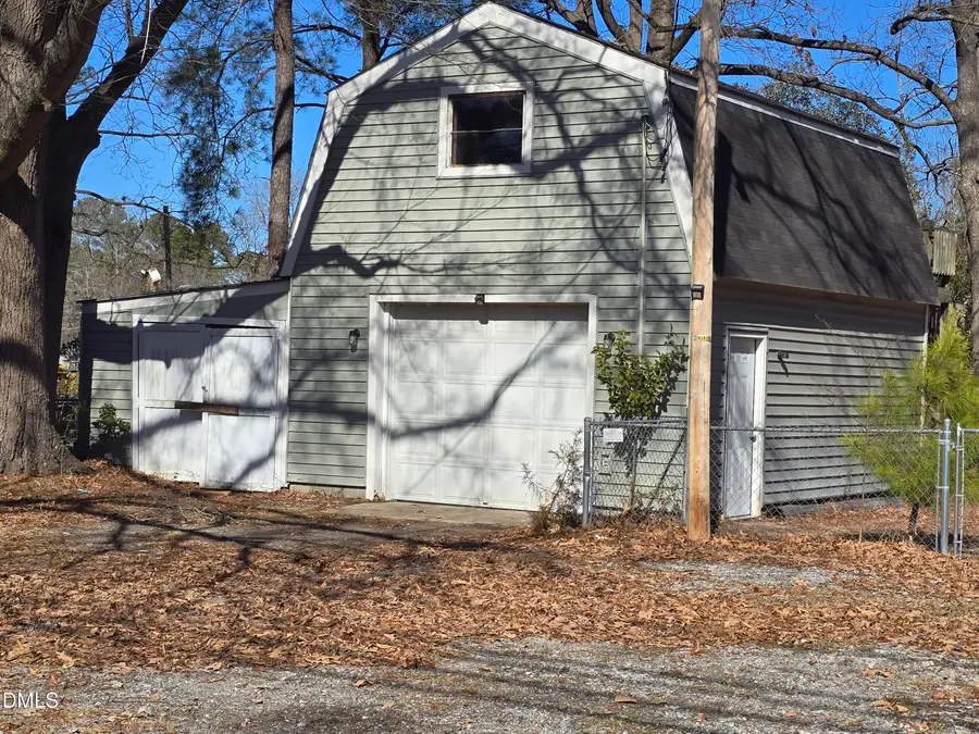 301 N Brevard Street, Selma, NC 27576 - Image #3