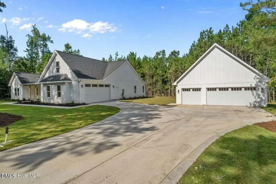 2727 Us 1 Highway, Vass, NC 28394 - #1