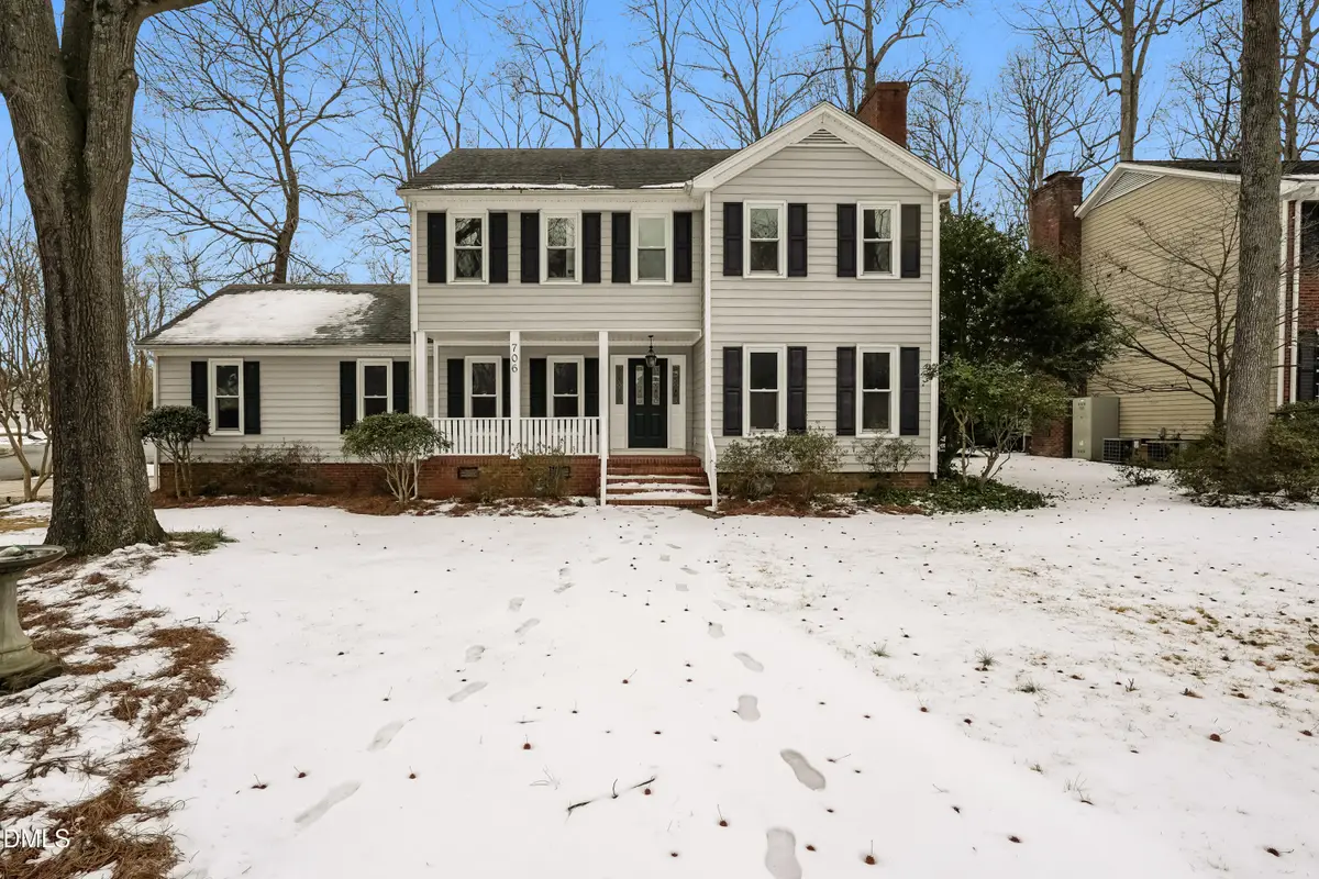 706 Edinburgh Court, Burlington, NC 27215 - Image #1