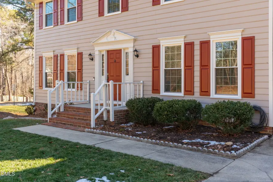 508 Heathridge Lane, Cary, NC 27513 - Image #3